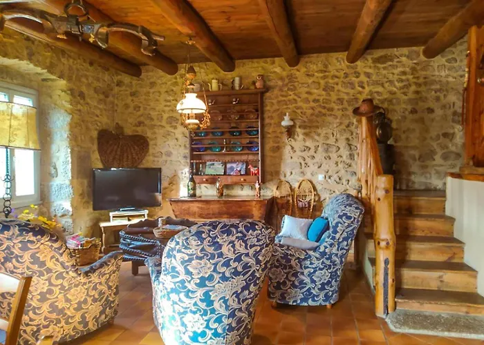 Holiday home La Fontaine 10/12 Personnes Saint-Symphorien (Lozere)